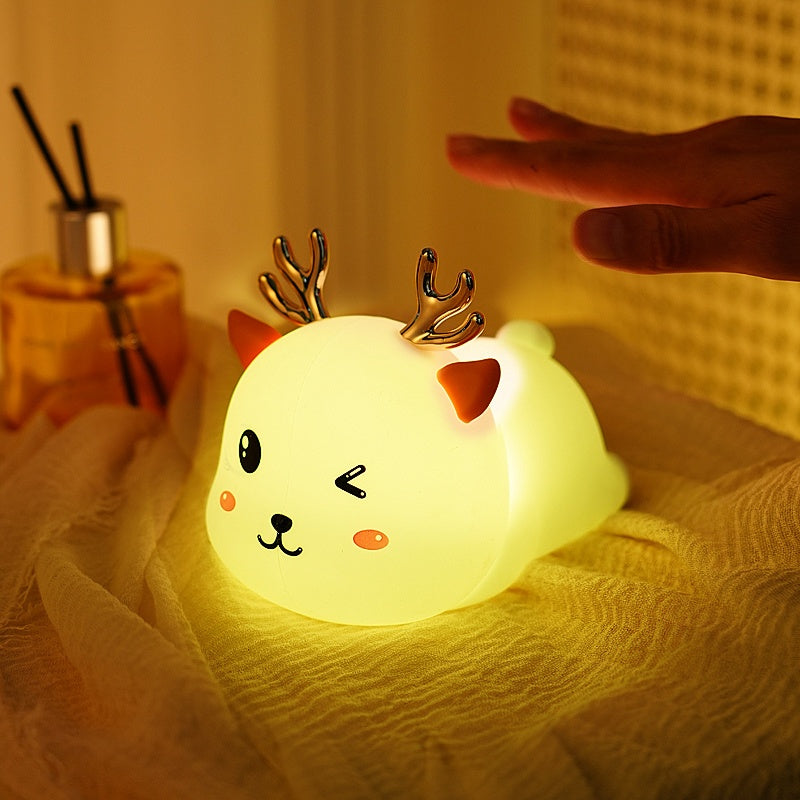 Bedroom [Accompany Sleeping] Ambient Night Light, 2 Cute Little Animal [elk] Style [gradient 7-color] Night Light, USB | Type+(1200mAh Lithium Battery) with Large Capacity Battery Life, Bidding Farewell to Frequent Charging Anxiety Night Light