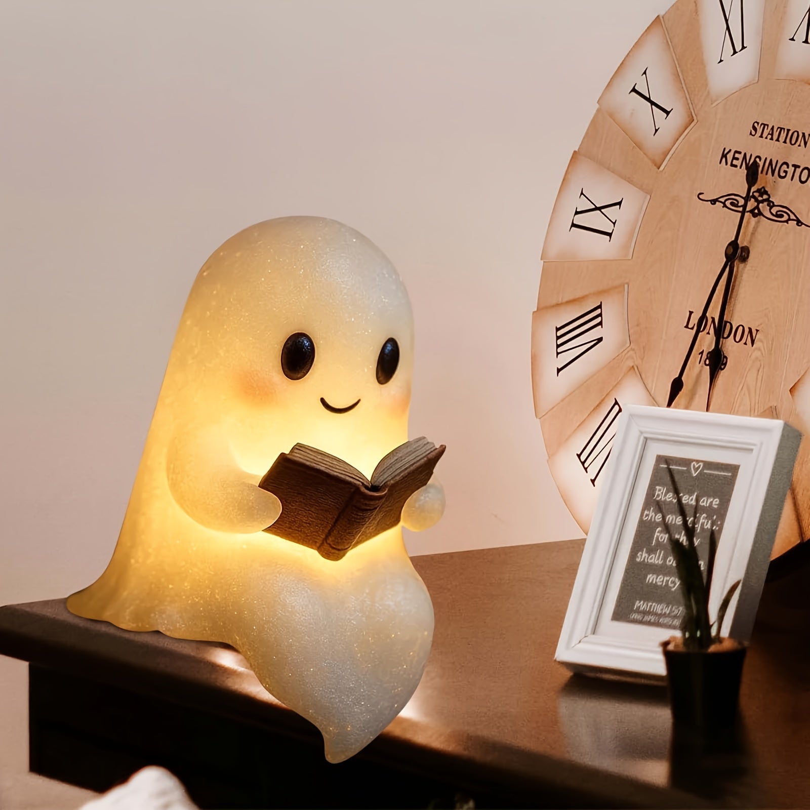Cute Reading Book Lamp, New Halloween Light Up Statue Night Light with Smile, Light House Mantel Decoration, Halloween Home Office Decor, Funny Indoor Ghosts Figurine Decor for Bedroom Living Room